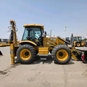 JCB 4CX ECO 2025