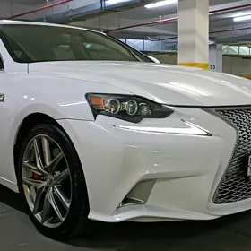 Lexus IS 2017