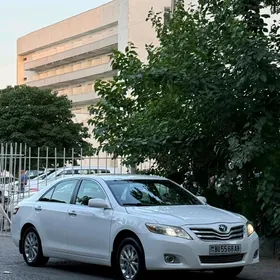 Toyota Camry 2010