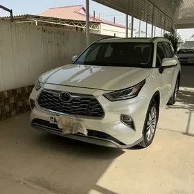 Toyota Highlander 2020