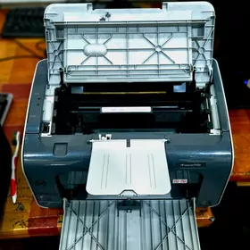HP LaserJet 1106 