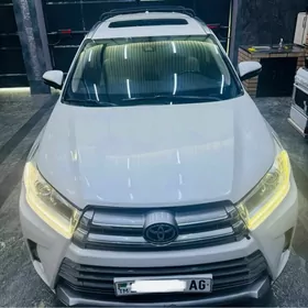 Toyota Highlander 2018