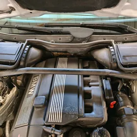 BMW E39  / RASPORKA / TUMBANKY