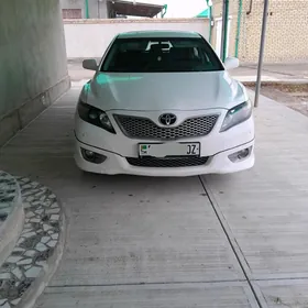 Toyota Camry 2011