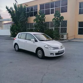 Nissan Versa 2009