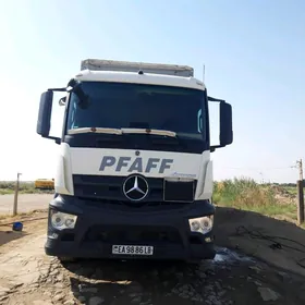 Mercedes-Benz ACTROS 3331 2019