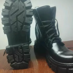 Ботинки