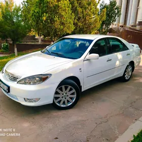 Toyota Camry 2004