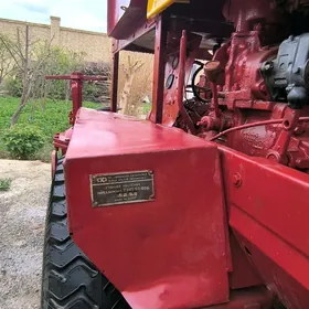 MTZ 80 2002
