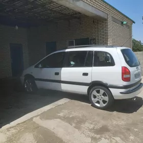 Opel Zafira 2001