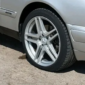 MERCEDES AMG 18LIK DISKA