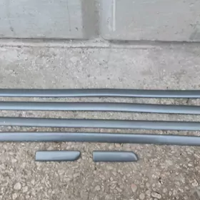 molding