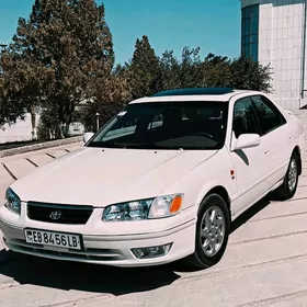 Toyota Camry 2000