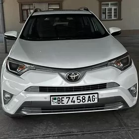 Toyota RAV4 2018