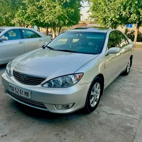Toyota Camry 2004