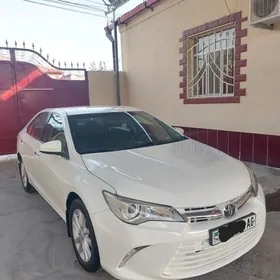 Toyota Camry 2016