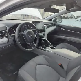 Toyota Camry 2022