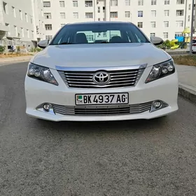 Toyota Aurion 2016