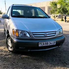 Toyota Sienna 2001