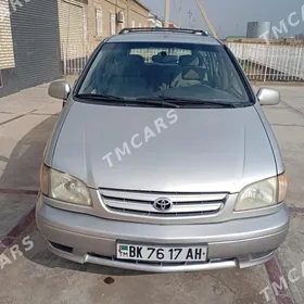 Toyota Sienna 2002