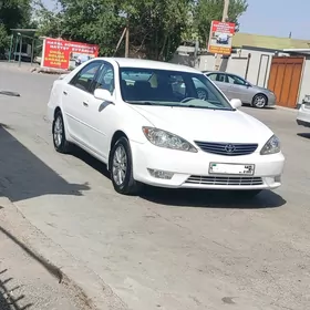Toyota Camry 2004