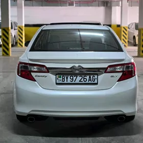 Toyota Camry 2014