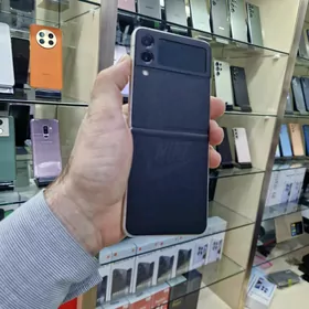 Z  FLIP 3