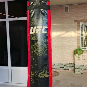 Боксёрская груша UFC