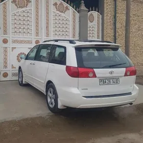 Toyota Sienna 2008