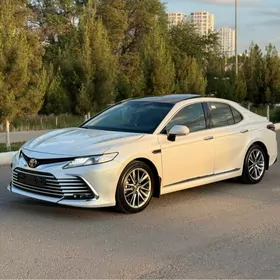 Toyota Camry 2023