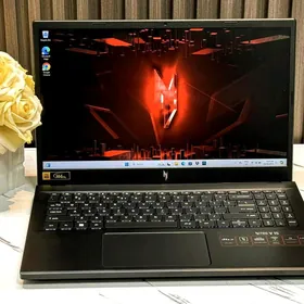 i9-13 | RTX 4050 | RAM 32GB