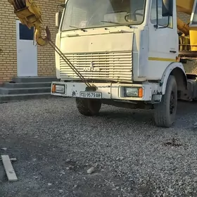 Maz Samosval 1990