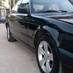 BMW 535 1990