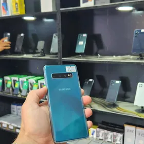 Samsung S10