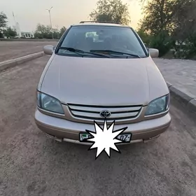 Toyota Sienna 2002