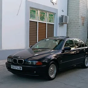 BMW E39 2001