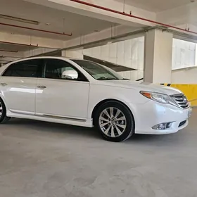 Toyota Avalon 2011