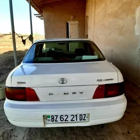 Toyota Camry 1993