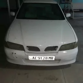 Nissan Primera 1998