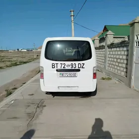 Nissan Urvan 2008