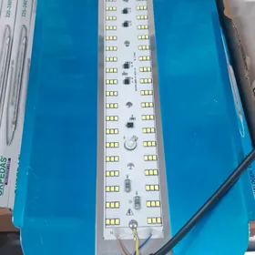 led prožektor 100,200 watt