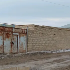 Arenda ýer bar