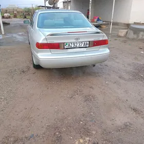 Toyota Camry 2000