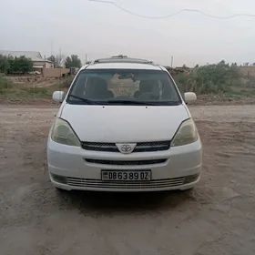 Toyota Sienna 2004