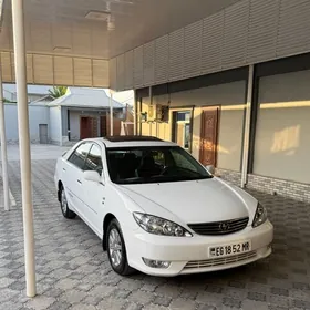 Toyota Camry 2005