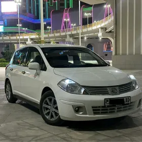 Nissan Versa 2007