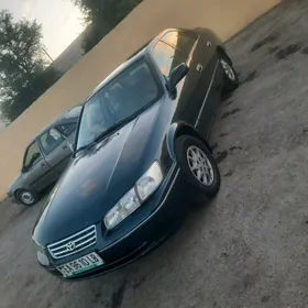 Toyota Camry 1998