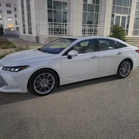 Toyota Avalon 2020