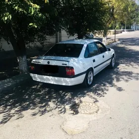 Opel Vectra 1989