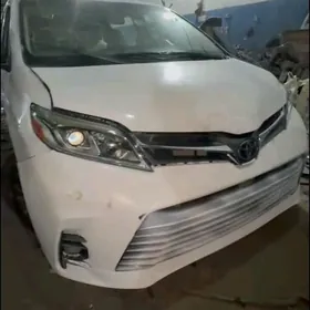 Toyota Sienna 2020